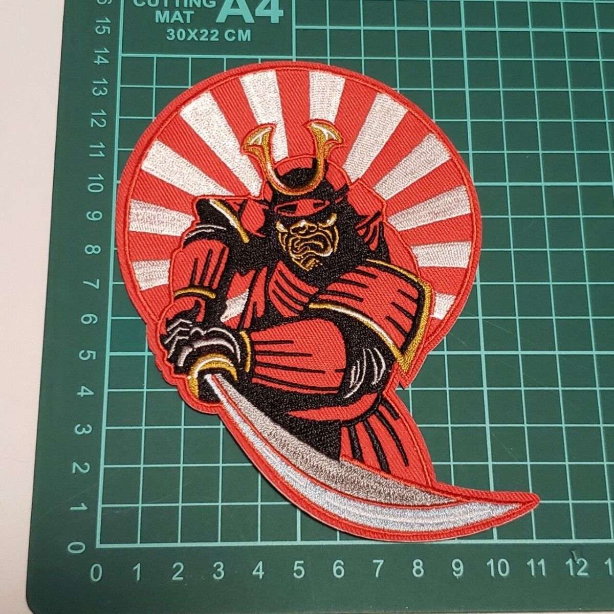 B-23【 アイロンワッペン 】武士 武将 刀 日本 ジャパン JAPAN patch パッチ 【 刺繍ワッペン 】 ワッペン