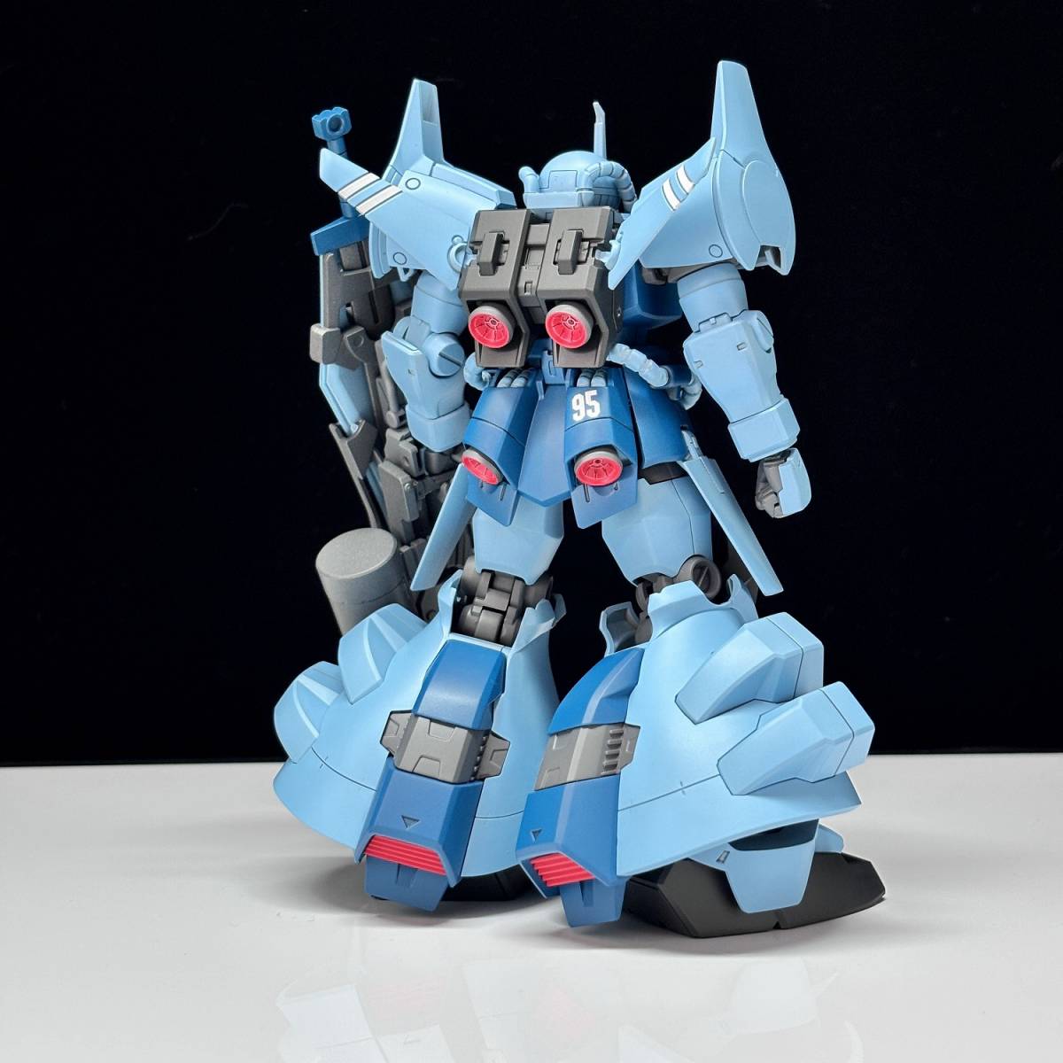 HGUC 1/144 MS-07H-8 グフ・フライトタイプ (青) 塗装完成品_画像3