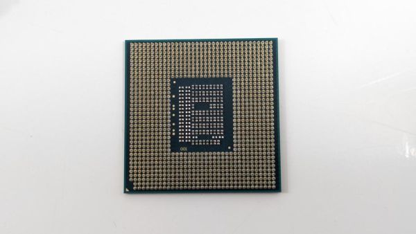 【1円出品】CPU 4個 セット販売 Intel Core i5-3230M SR0WY Windows PC ノートパソコン デスクトップパソコン パソコン メモリ 中古_画像2