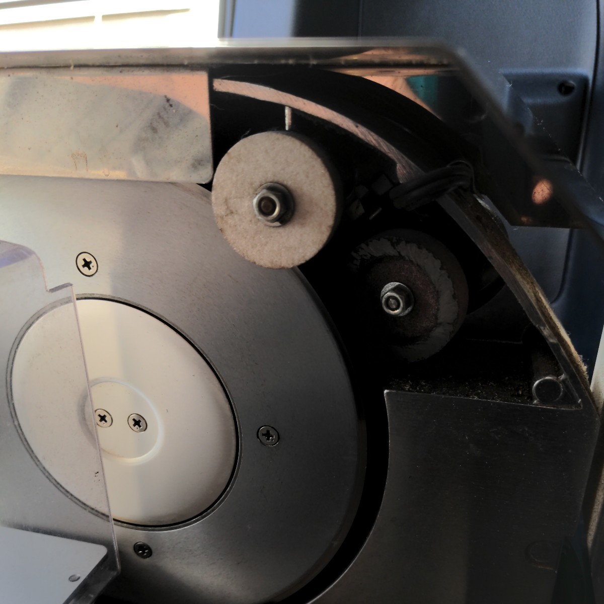 ハクラ 精機 一枚切りスライサー パンスライサー アルファ70LP AQ7P-2 動作品 中古 厨房機器 2013年式_画像3