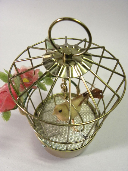 [ made in Japan ]1970 period that time thing bird cage ..... small bird electric ( old former times Vintage tin plate small articles miscellaneous goods fancy Vinatage tweet bird Toy