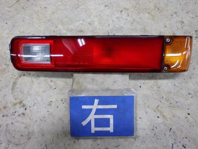 【KBT】アクティ UE-HH6 右テールランプ NH623M 33500-SD5-J13　【インボイス対応店】_画像1