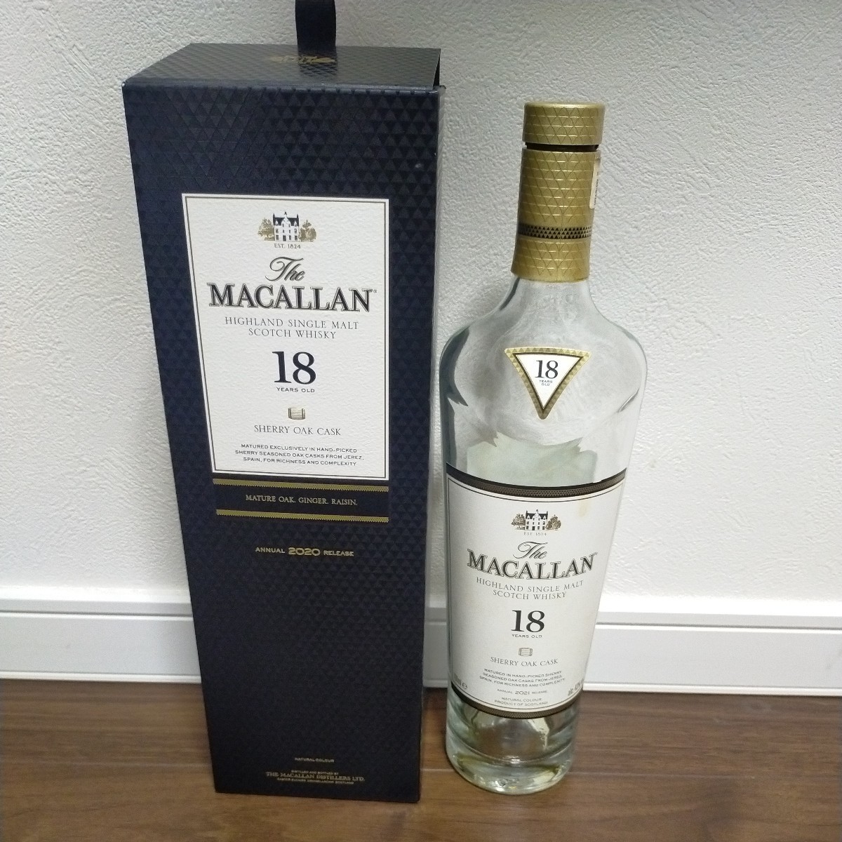 マッカラン 18年 空瓶 空箱 ウイスキー MACALLAN(ウイスキー)｜売買