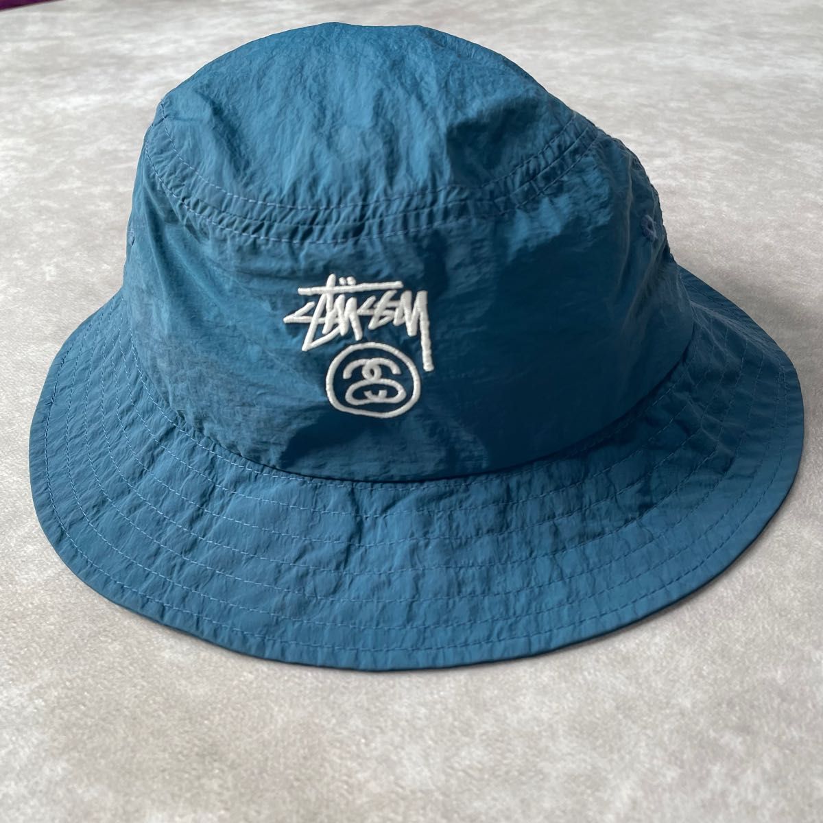 STUSSY ステューシー バケットハット バケハ 刺繍ロゴ シャネルロゴ