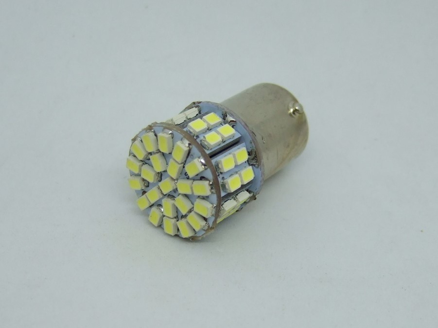 ＜LEDS06W-009＞ 50SMD LED ウインカー、ポジション・テールランプ用 （白色 ・6000K) S25 シングル球 「10W電球交換用」_画像2