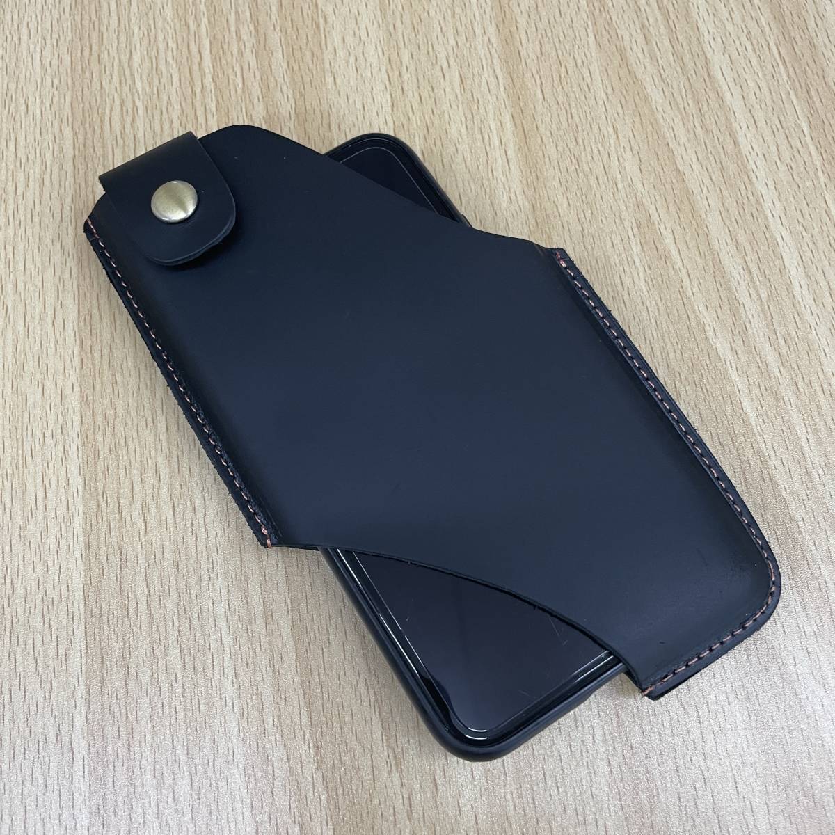 新品 本革レザー ウエストバッグ ブラック 携帯電話ホルダーケース スマホバッグ iPhoneバッグ スマートフォン アンドロイド 送料無料の画像1