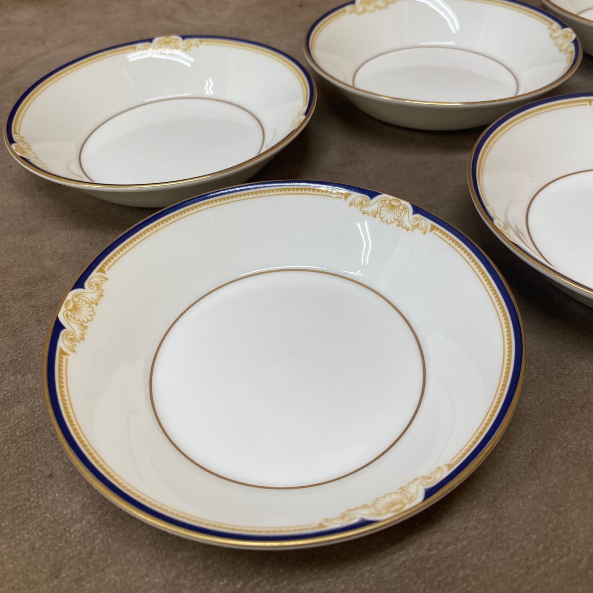 美品 WEDGWOOD ウェッジウッド CAVENDISH キャベンディッシュ 小皿 深皿 菓子皿 受け皿 銘々皿 小鉢 6枚揃い 黒壺 英国王室御用達_画像9