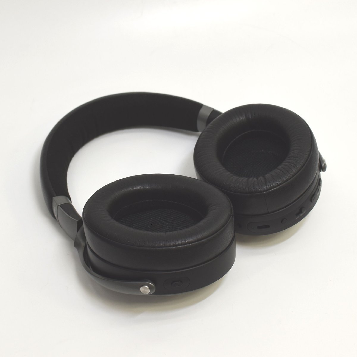 仙台★質★中古美品★フォーカル ワイヤレスヘッドホン HP Bathys ◆FOCAL ワイヤレス Bluetooth ノイズキャンセリング メタリックグレー_画像5