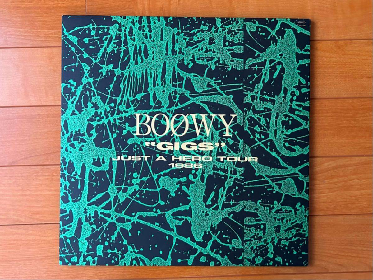 BOOWY☆ボウイ☆〝GIGS〟JUST A HERO TOUR 1986☆LP盤☆レコード☆開閉型ボックスケース入り☆品番T32-1095☆美品_画像1