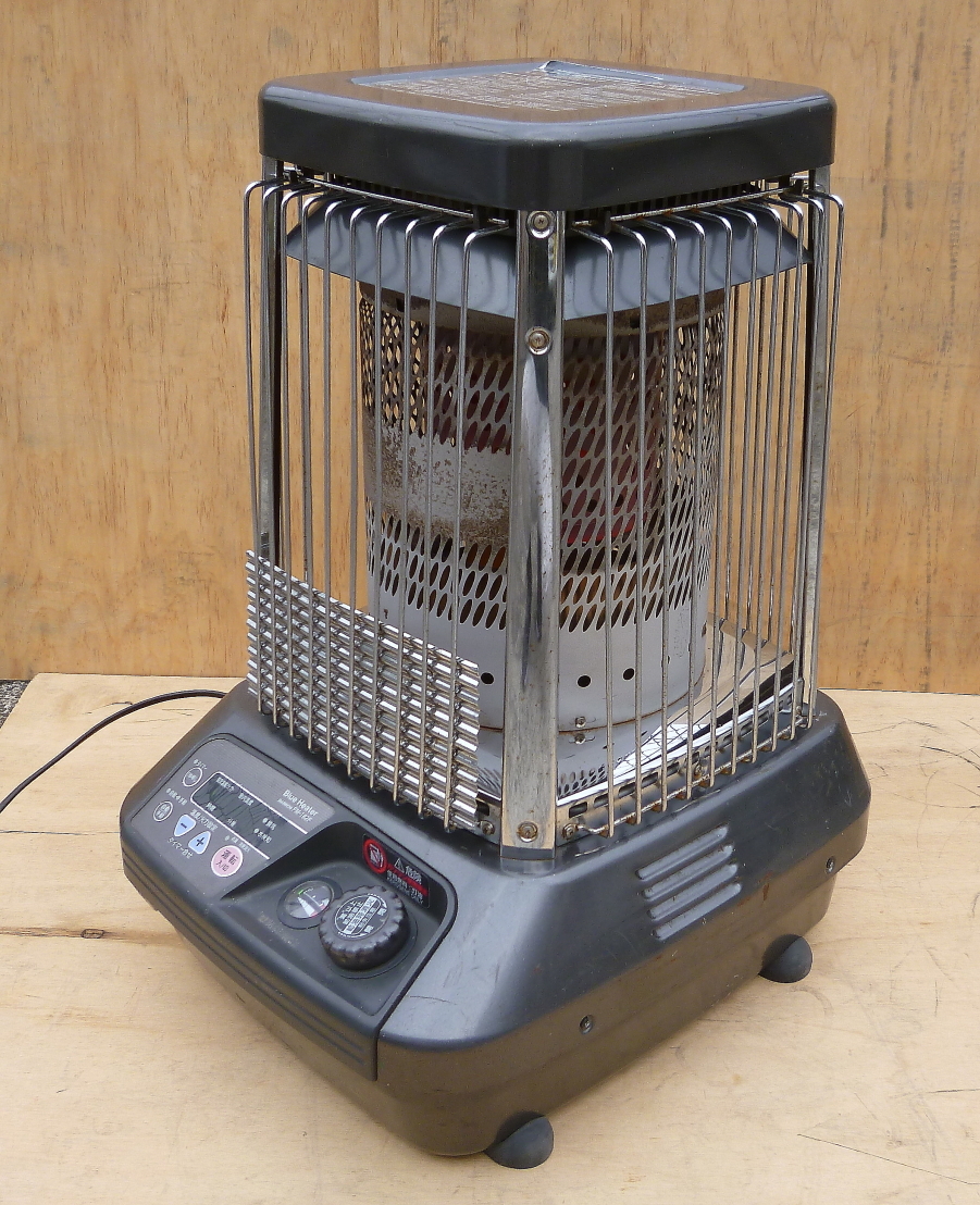 ブルーヒーター 石油ファンヒーター FM-182F(ファンヒーター ブルーヒーター 石油ファンヒーター FM-182F(ファンヒーター