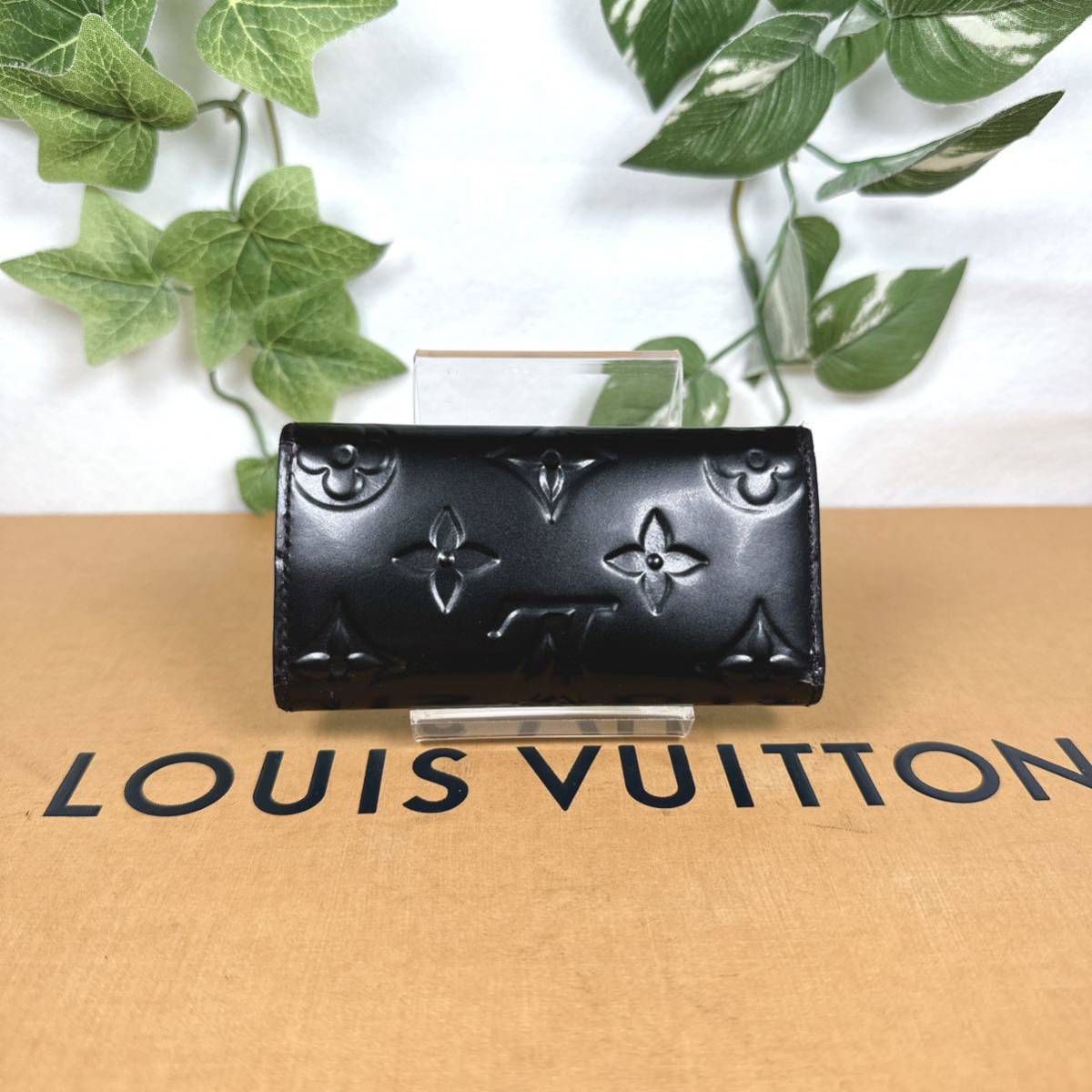 1円 LOUIS VUITTON ルイヴィトン ヴェルニ キーケース ミュルティクレ4 シリアルナンバー TN3103 ブラック × レッド 男女兼用_画像3