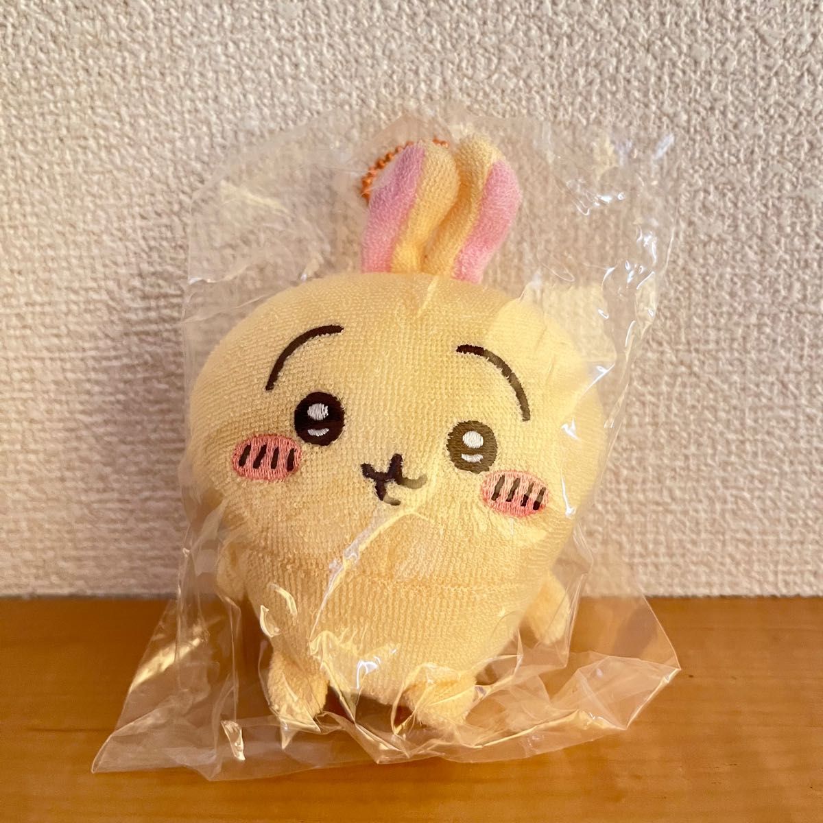 新色登場 ちいかわ 「ちいかわ タオル生地のマスコット なんか 新色登場 ちいかわ 「ちいかわ タオル生地のマスコット なんか