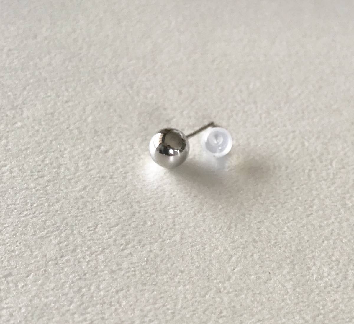  platinum earrings one-side ear earrings 6mm pt900 silicon catch attaching free shipping circle sphere earrings one-side ear 