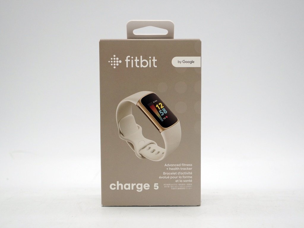 ☆1スタ【未使用・未開封】【Suica対応】Fitbit Charge 5 ルナホワイト