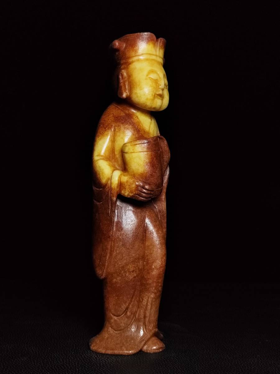 B~N4394 人間国宝 中国骨董品 和田玉『高古玉の人物の置物です』 彫刻 伝世家珍 風水開運 精美彫 收藏品 置物