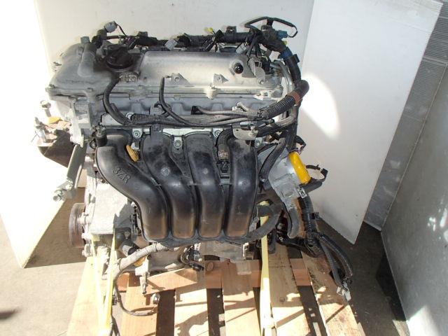  Voxy   DBA-ZRR70G  двигатель ASSY