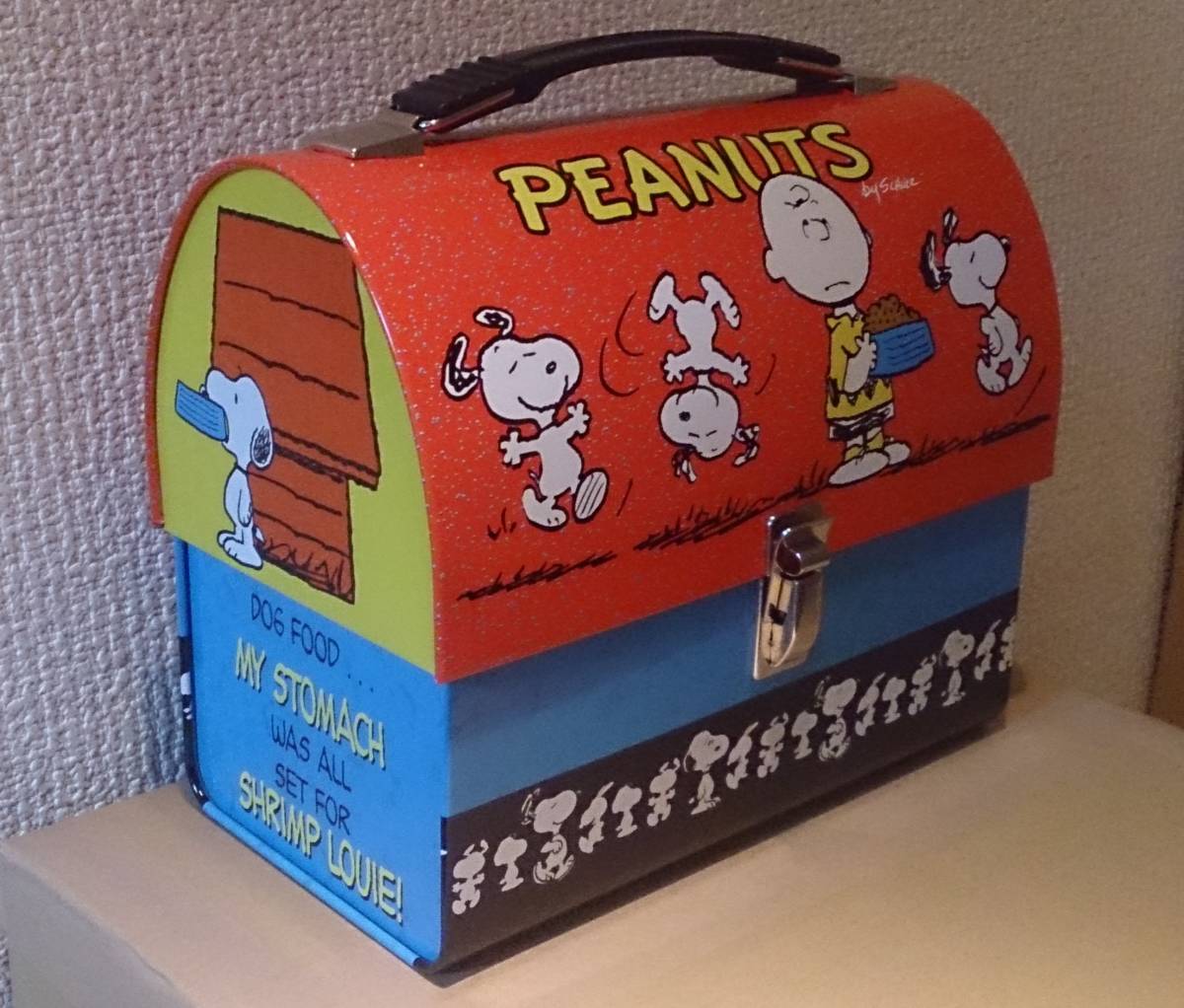 直輸入品 Peanuts ピーナッツ Snoopy スヌーピー 米国VANDOR社製 ブリキ ランチボックス ドーム型※未使用品/デッドストック/2000年前後品_ドーム型のフタがかわいい
