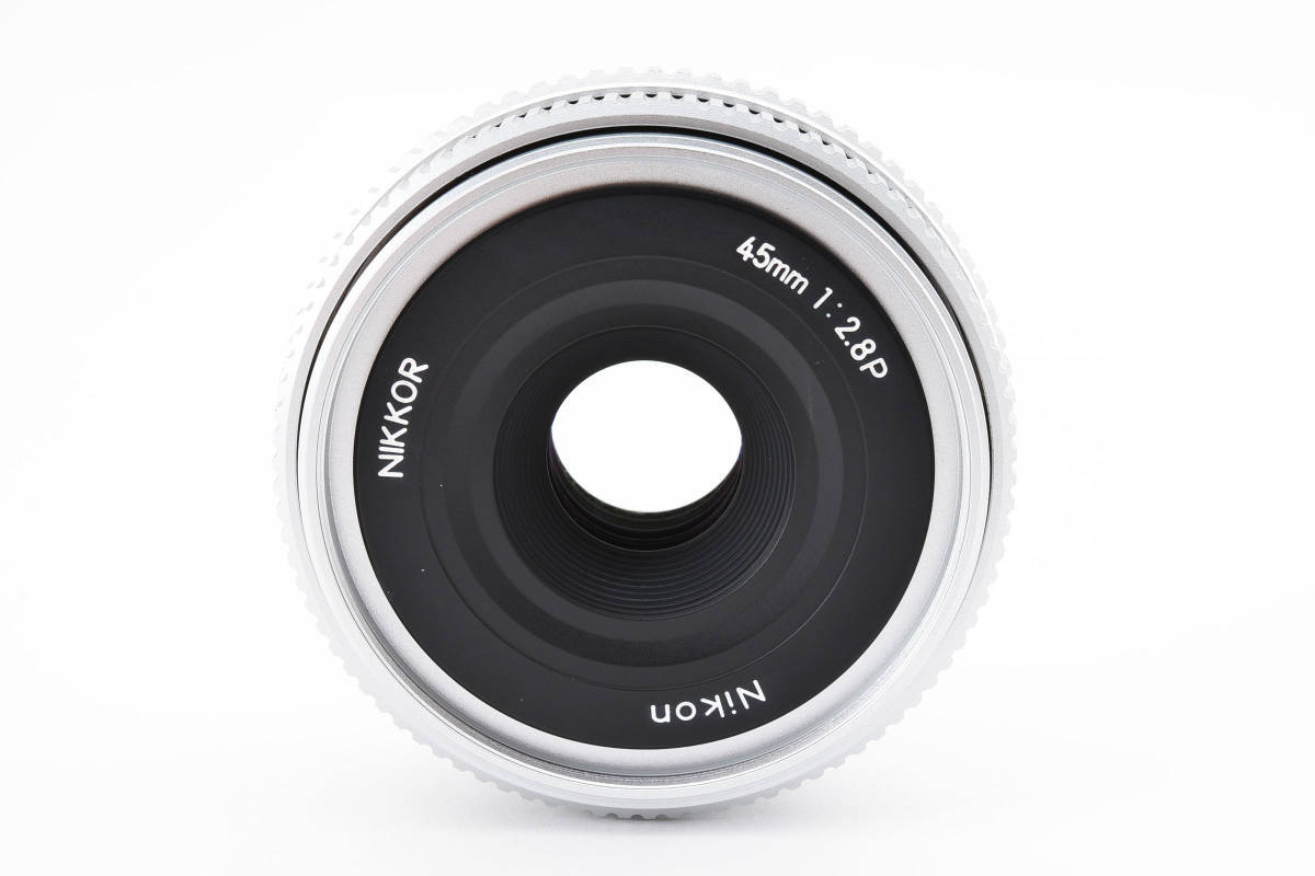Nikon ニコンAI Nikkor 45mm F2.8P シルバーパンケーキレンズ Nikon ニコンAI Nikkor 45mm F2.8P シルバーパンケーキレンズ
