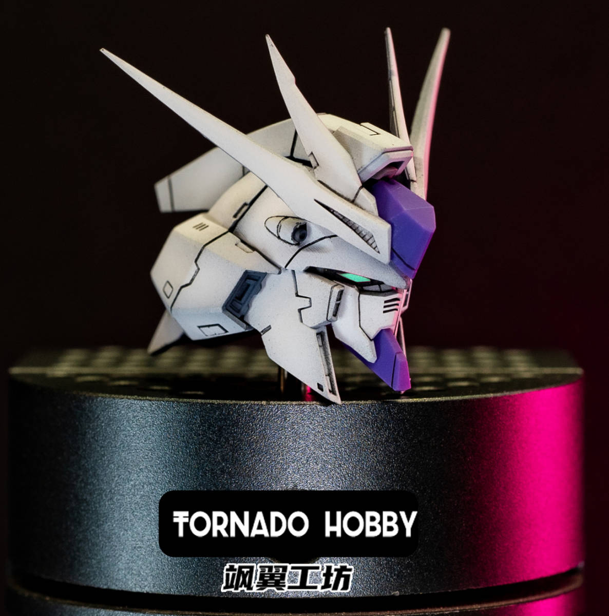 【TORNADO HOBBY】1/100 MG Hi-νガンダム ハイニュー 用 ヘッドパーツ 色付き 3Dプリント品 改造 未組立 プラモデル 新品_画像1