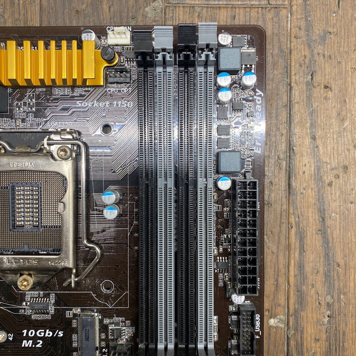 MG11-61 激安 マザーボード GIGABYTE GA-H97-D3H LGA1150 通電確認済み ジャンク_画像5