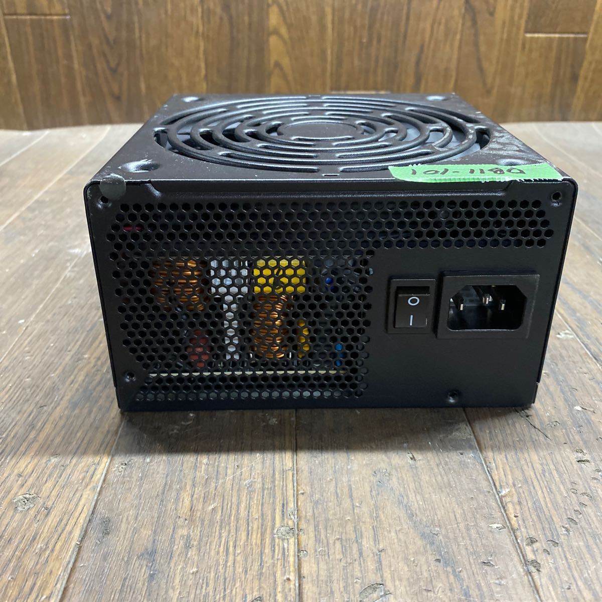 DB11-101 激安 PC 電源BOX 玄人志向？ KRPW-GA850W/90+ 850W？ 電源ユニット 通電未確認 中古品_画像4