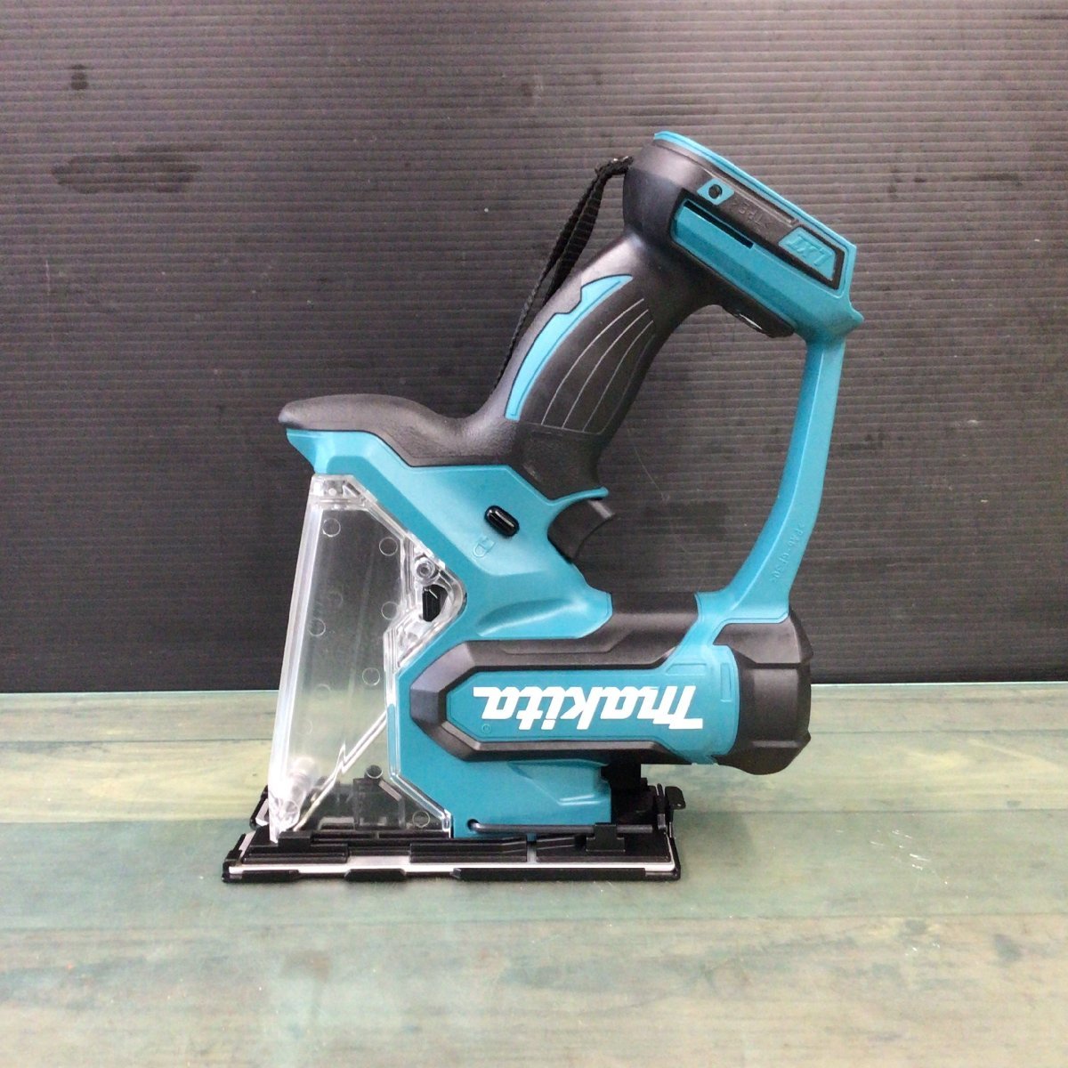 品】 マキタ(makita) コードレスボードカッタ SD180DZ 【代引きOK】-
