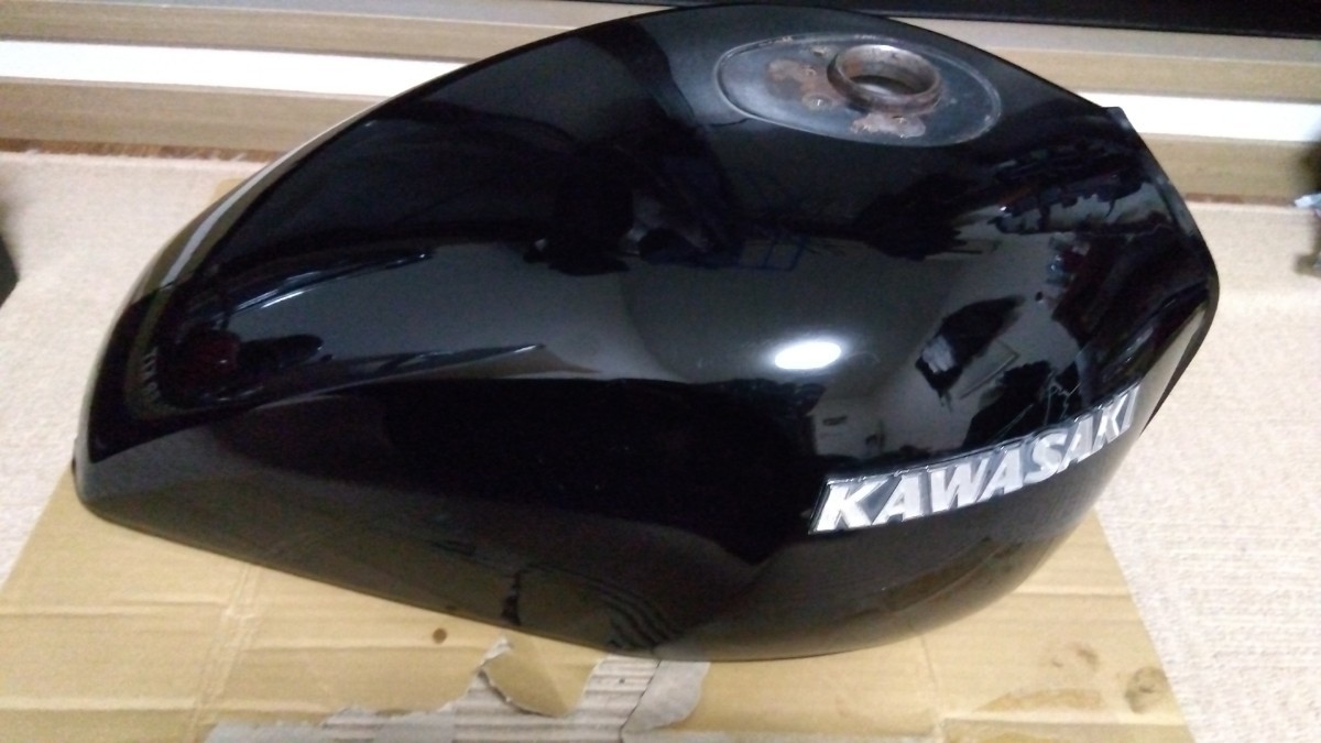 Kawasaki　カワサキ　ZEPHYR　1100 ゼファー　燃料タンク　PINGELコック付き　_画像1