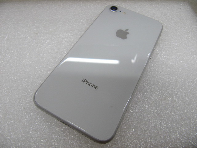ソフトバンク iPhone 8 64GB シルバー 画面割れ /Apple MQ792J/A  の画像3