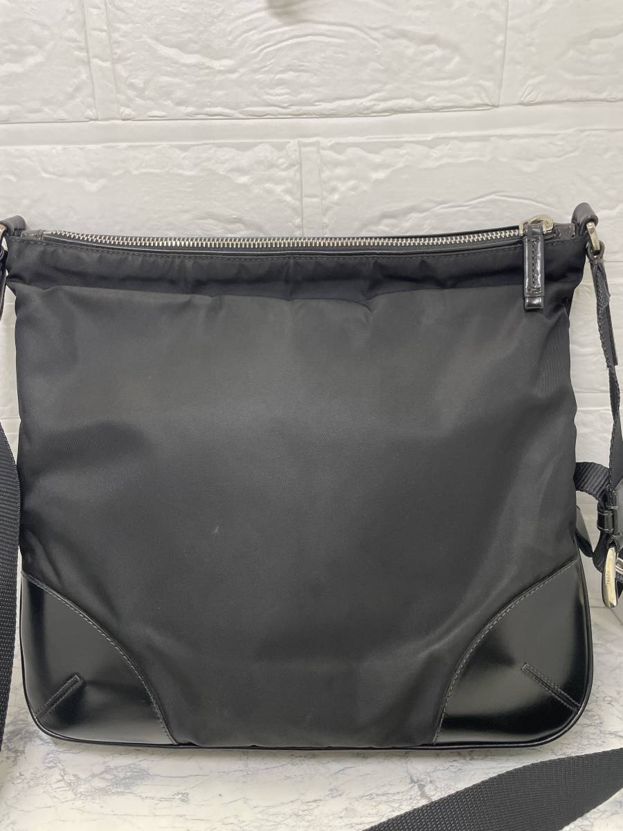 PRADA プラダ ショルダーバッグ ナイロン レザー ブラック マチ付き USED _画像2