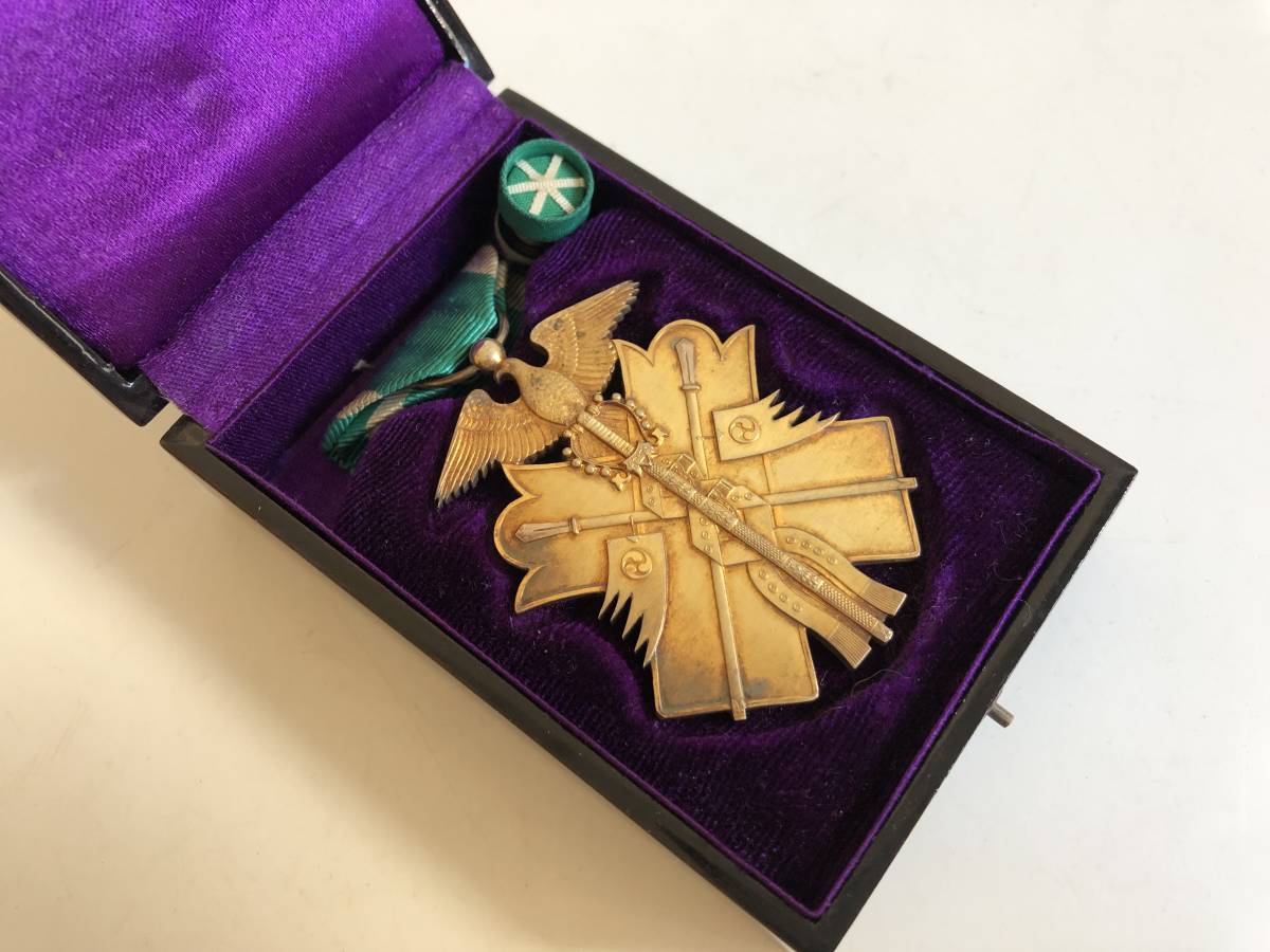 功六級金鵄勲章略綬共箱日本勲章旧日本軍－Funbid香港本地日本代購網站