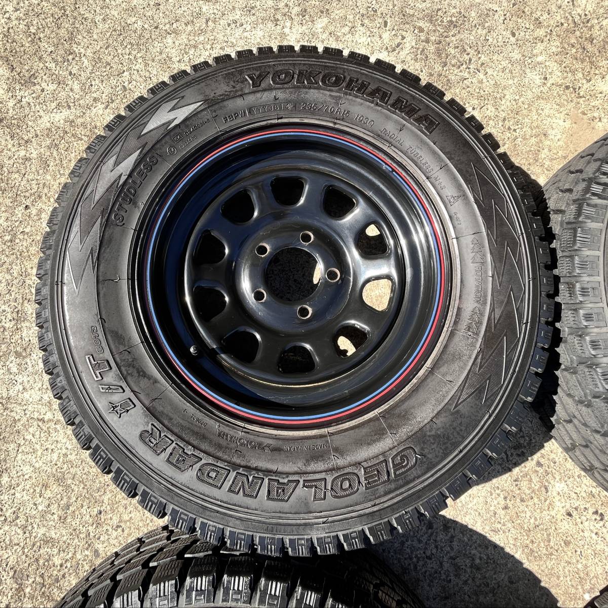 YOKOHAMA GEOLANDAR I/T GO72　235/70R15　 スタッドレスタイヤデイトナホイル4本セット　シボレー　ブレイザー　タホ　C１５００等_画像2