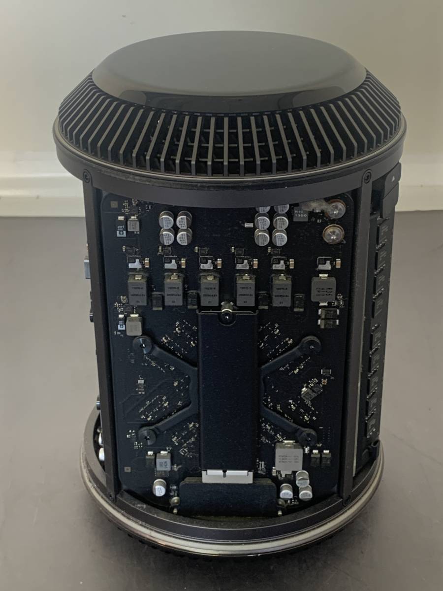 1039 ● Mac Pro (Late 2013) A1481 ● Xeon E5 3.7GHz/SSD256GB/メモリ32GB/mac OS Monterey 動作品_画像6