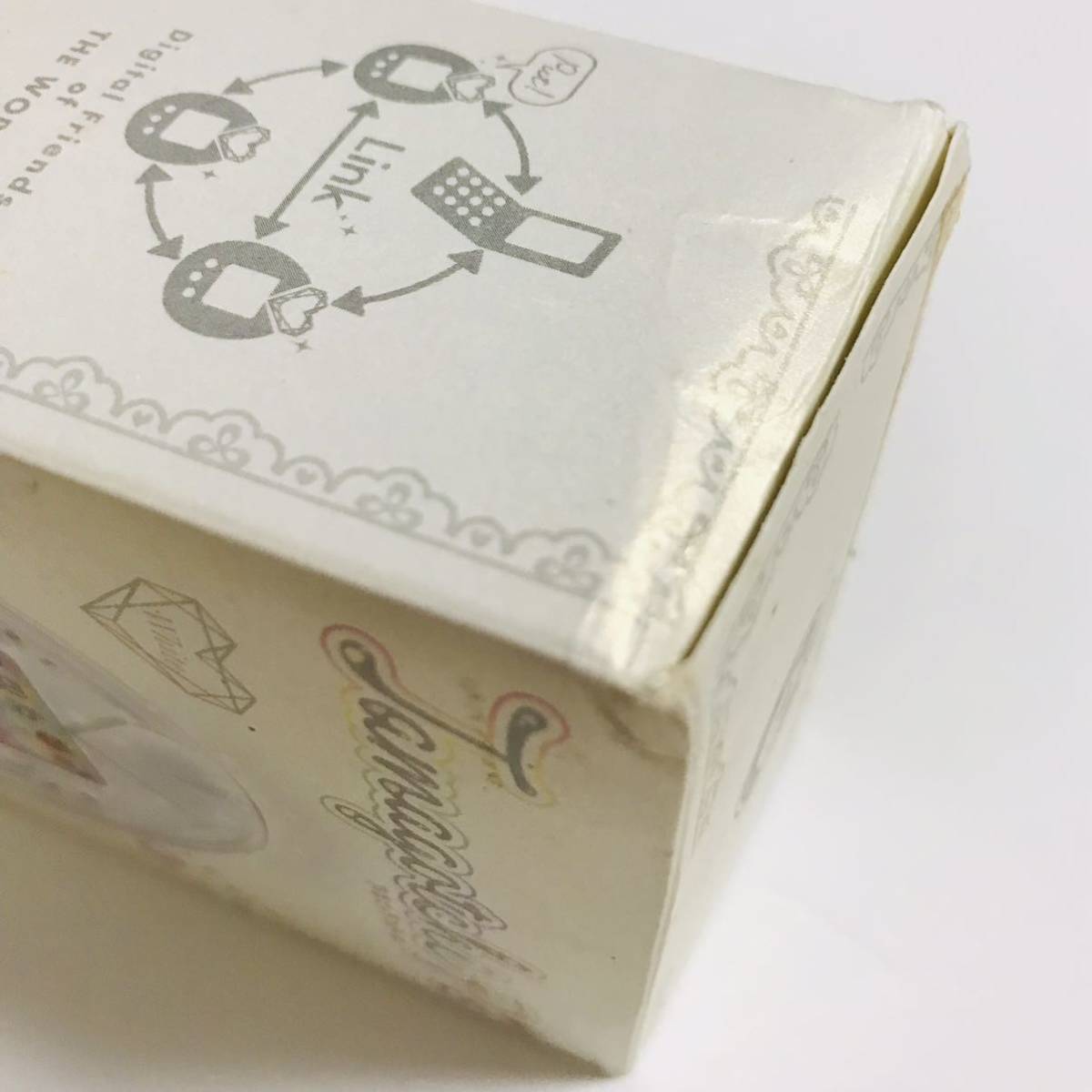 新品未使用 外箱開封 内側未開封たまごっちピース ホワイト 新品未使用 外箱開封 内側未開封たまごっちピース ホワイト