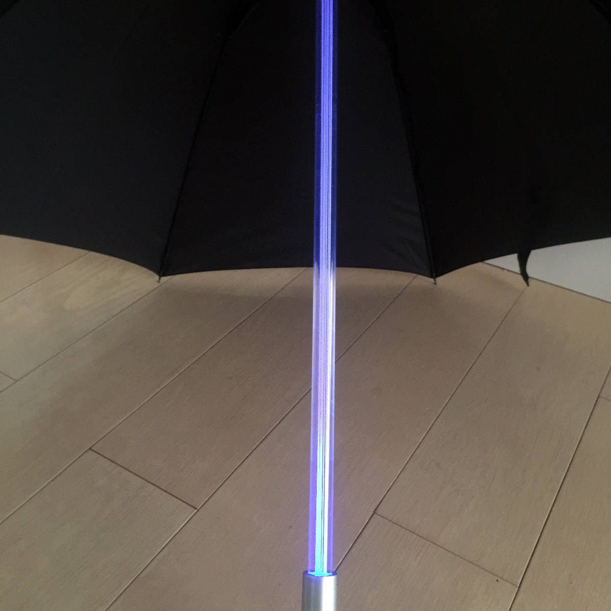 即決 未使用品 ブレードランナー LED 黒傘 umbrella ライト傘 2019年酸性雨の降るロサンゼルス街 青色 Blade Runner フィリップ.K.ディック_画像3