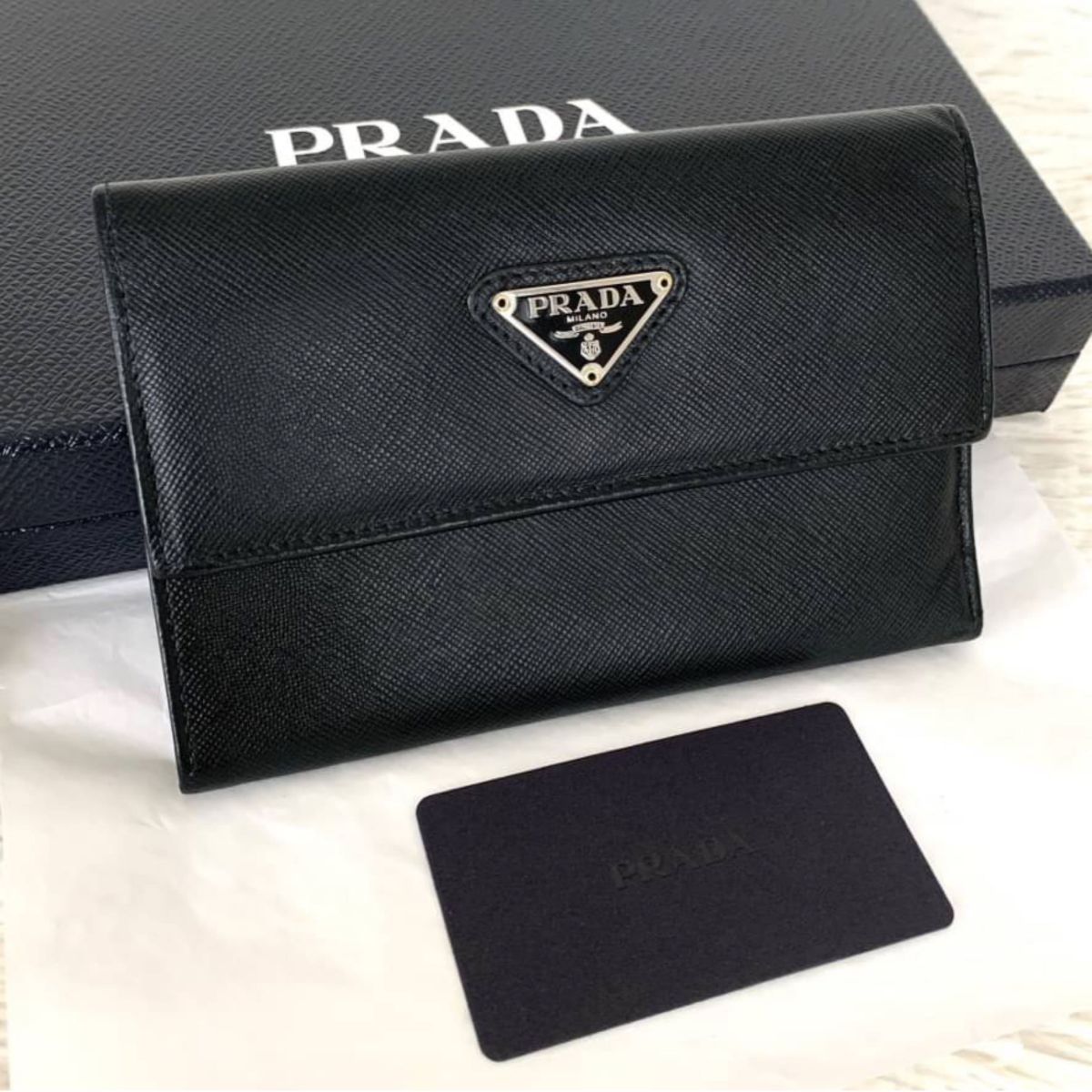 美品☆PRADA プラダ サフィアーノレザー 財布 三角ロゴプレート