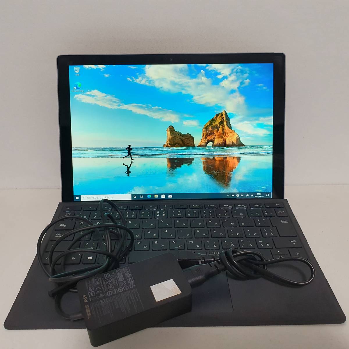 (019532)サーフェス/surface pro6 / i5-8350U 1.7Ghz /8GB/SSD 128GB_画像1