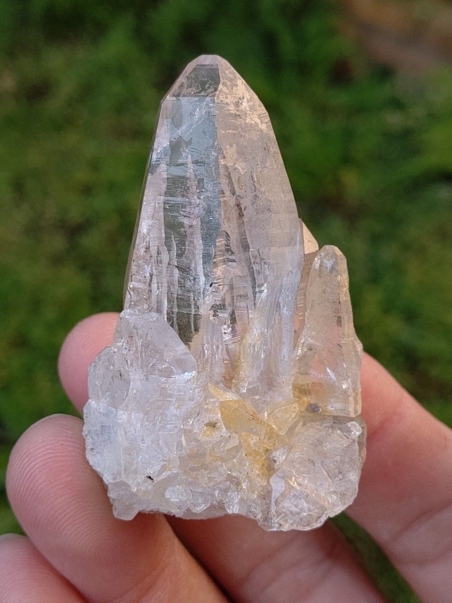 【高品質】パキスタン , ハシュピ 産 ヒマラヤ 水晶  原石