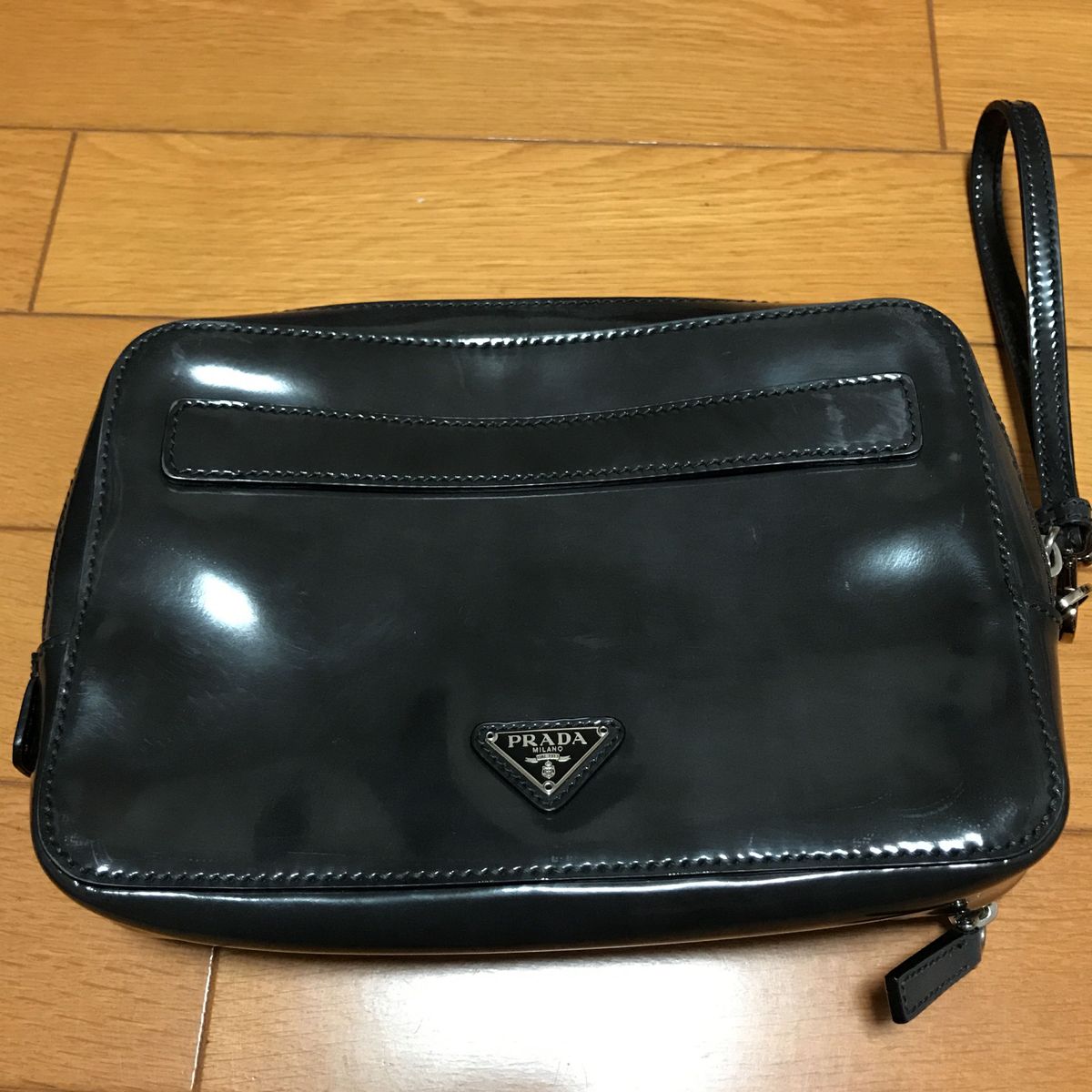 プラダ 2012FWコレクションモチーフ ガラスレザークラッチバッグ　PRADA