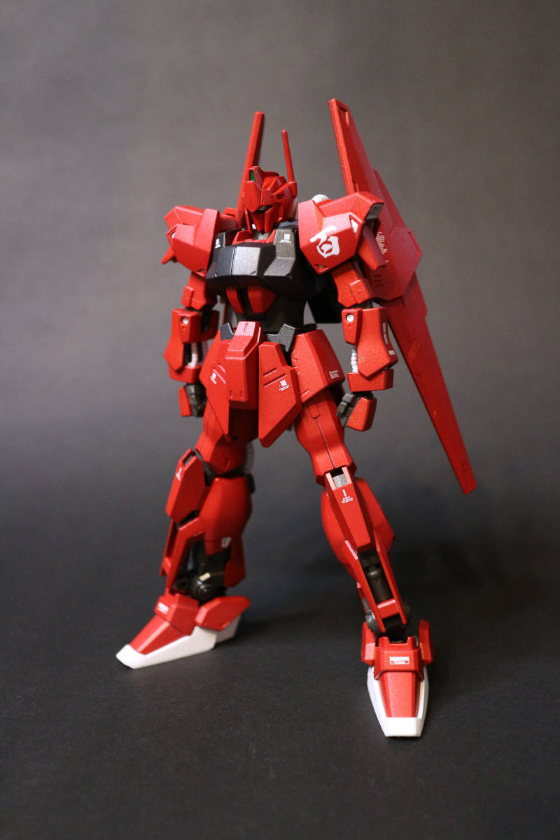 1/144 HGUC REVIVE 百式（レッドカラーver） 塗装改造完成品_画像2