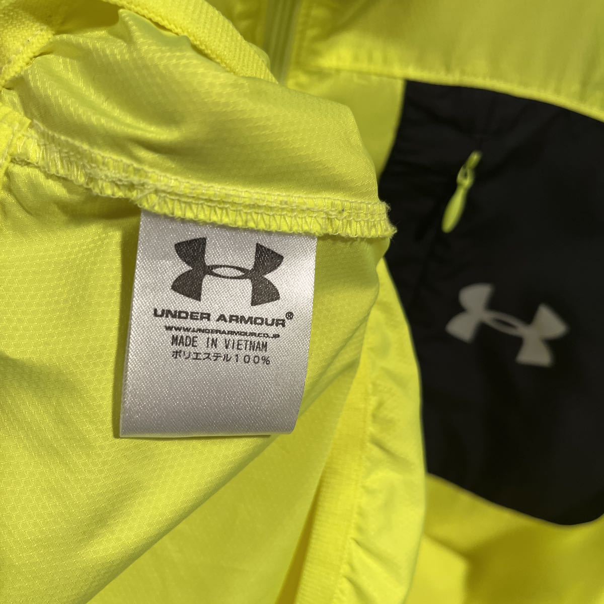 ◆美品◆UNDER ARMOUR ライトウェイトランニングジャケット MRN5945 サイズLG