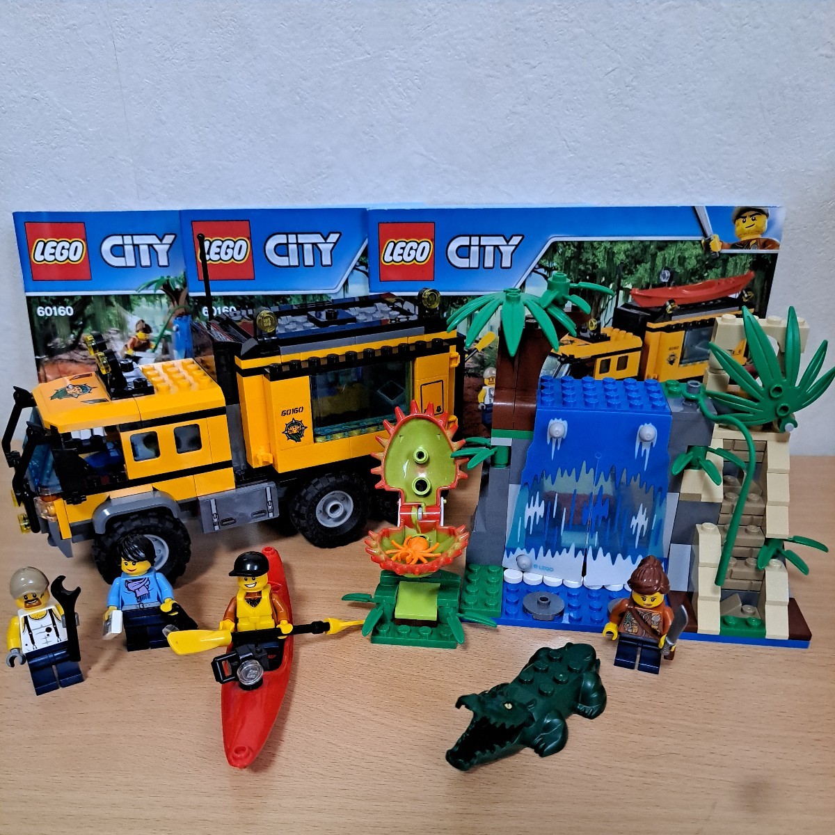 LEGO レゴ 60160 シティ ジャングル探検移動基地 トラック_画像1