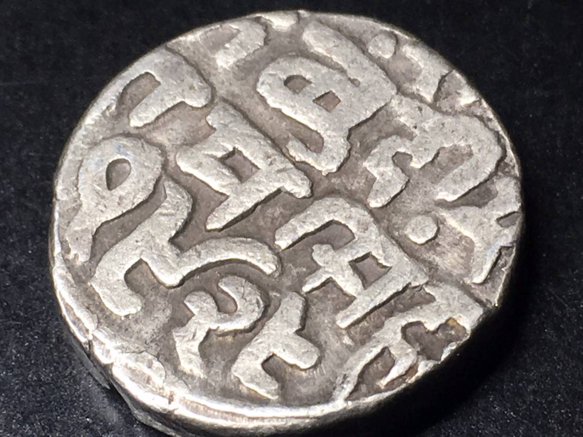 XXX-稀有/印度/銀 - 硬幣**本迪族王國/羊肉 - 新 - 二（1858年至1886年的），維多利亞 - 大床/ 1盧比** 原文:XXX-レア / インド / シルバー-コイン**ブンディー藩王国 / ラム-シン-ジ (1858-1886’s) ヴィクトリア-クィーン / One RUPEE.**