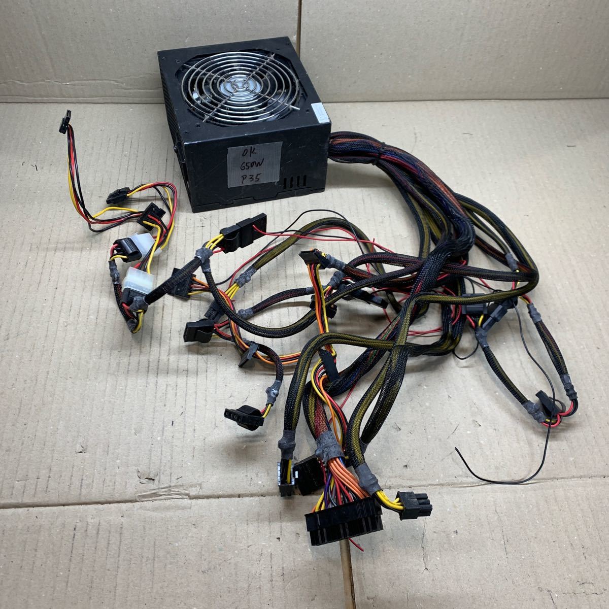 650W /SS-650HT /80PLUS 認証 ATX電源ユニット 動作確認済み PCパーツ PC電源ATX電源BOX 中古 タイプ 80PLUS 黒 （ P35）_画像1