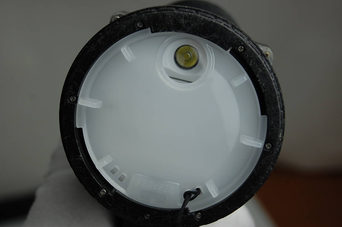 使用感強 ベース付 発光確認済 SEA&SEA YS-D3 LIGHTNING ライトニング 水中ストロボ スキューバ撮影機材 フラッシュ ストロボの画像5
