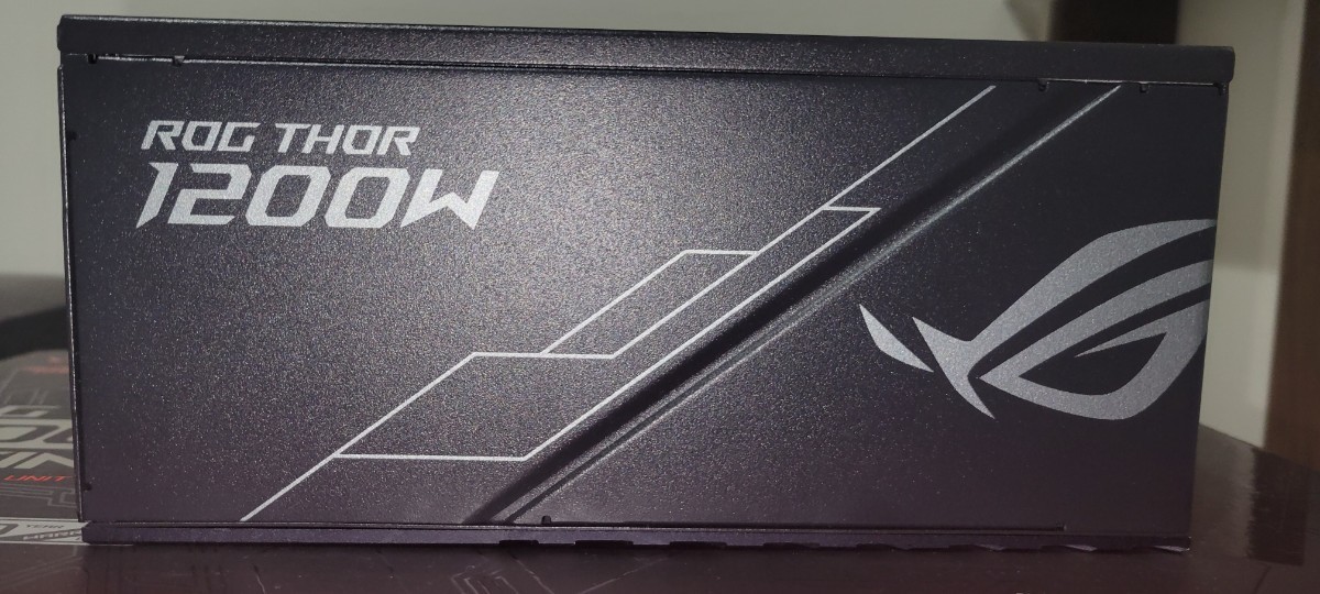 ASUS ROG THOR 1200W platinum cablemod製12vhpwrケーブル付き_画像4