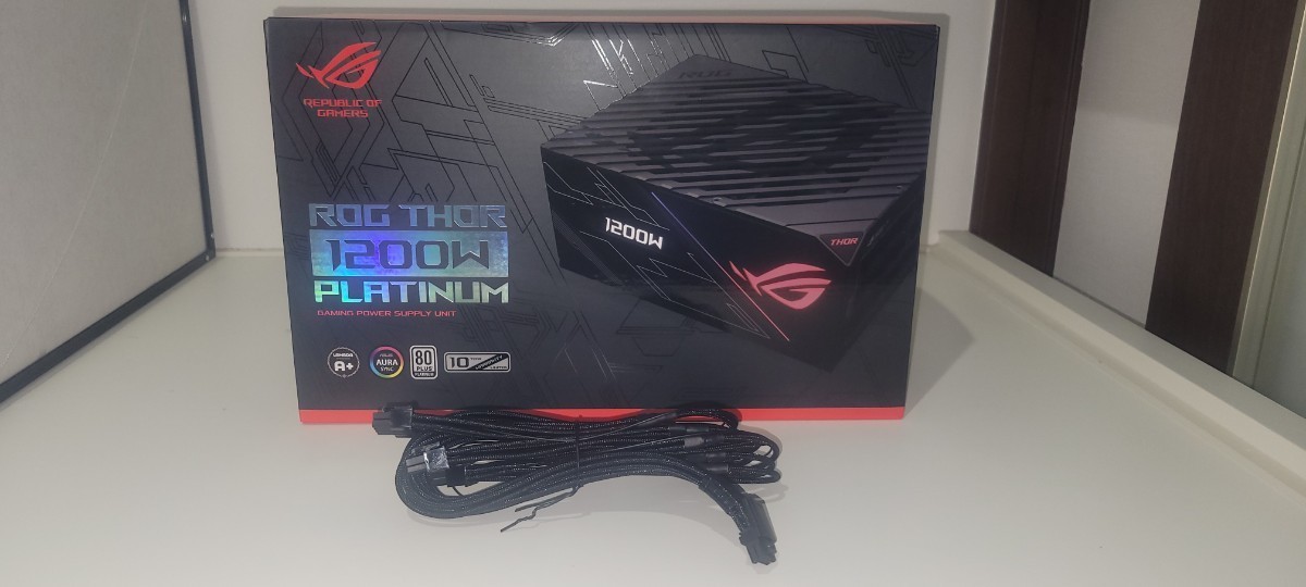 ASUS ROG THOR 1200W platinum cablemod製12vhpwrケーブル付き_画像1