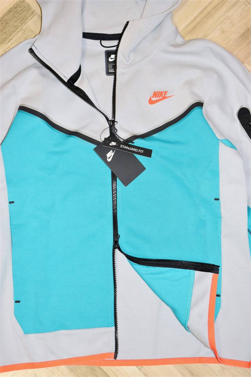 送料無料 特価即決【未使用】 NIKE TECH FLEECE HOODIE (Mサイズ 送料無料 特価即決【未使用】 NIKE TECH FLEECE HOODIE (Mサイズ