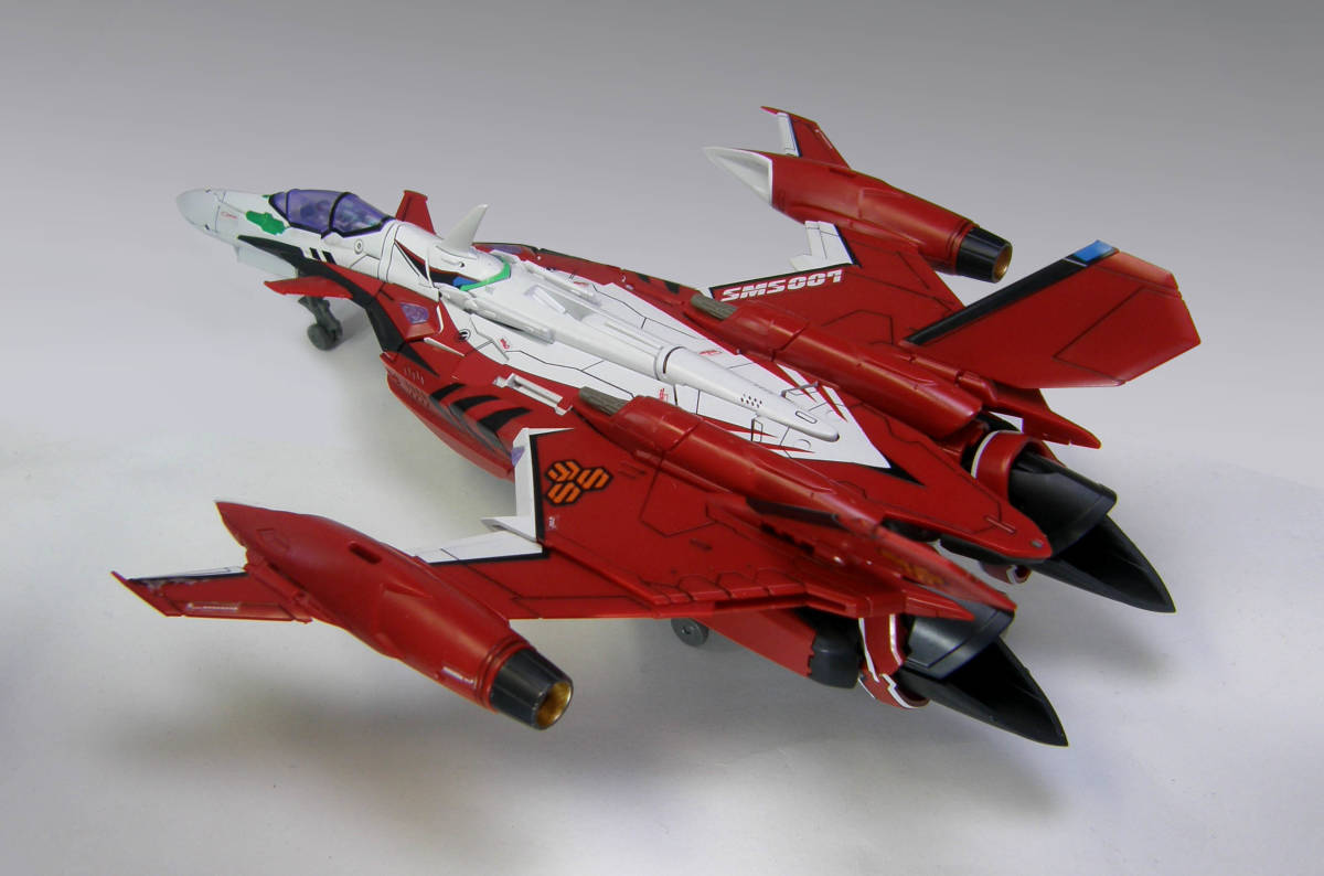 HG 1/100 YF-29 デュランダル バルキリー 【 塗装完成品 HG 1/100 YF-29 デュランダル バルキリー 【 塗装完成品