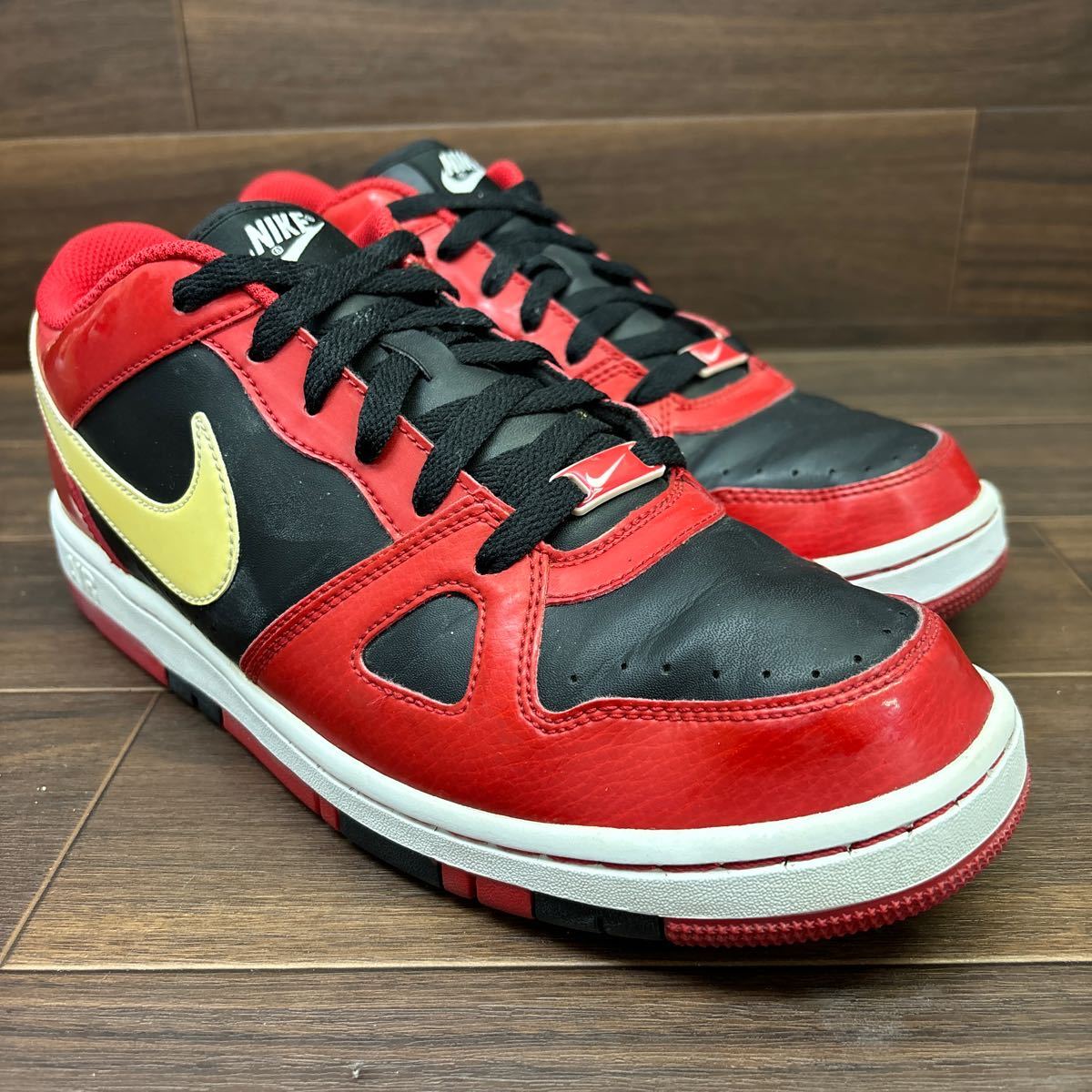 D-19 NIKE ナイキ AIR PRIZE2 エア プライズ カジュアルスニーカー ウォーキングスニーカー ブラック レッド メンズ 28.5cm_画像1