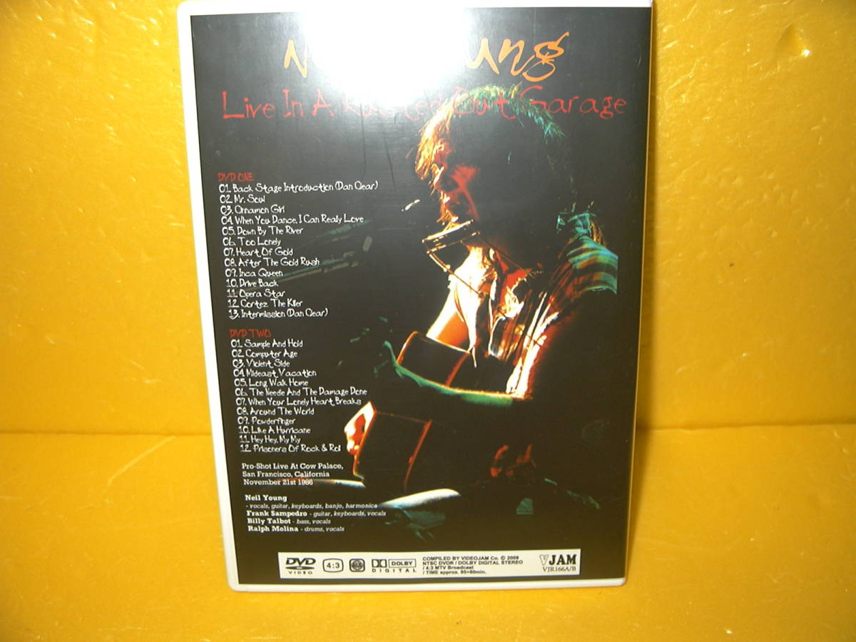 【2DVD】NEIL YOUNG「LIVE IN A RUSTED OUT GARAGE」_画像2